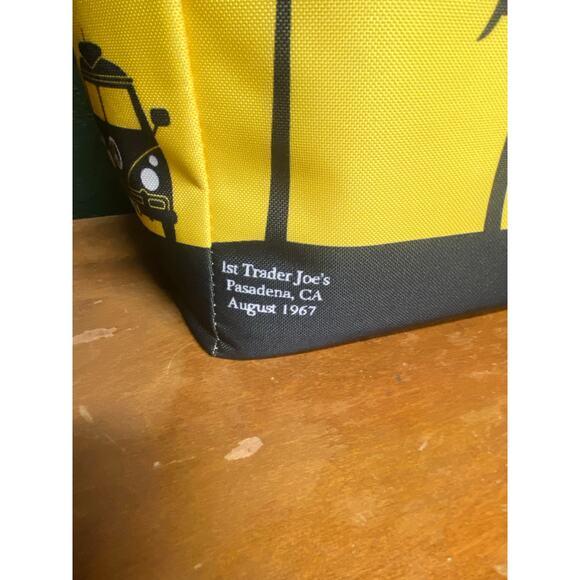 Trader Joe’s Large Yellow Insulated Cooler Bag – Limited Edition Grocery Tote - Picture 5 of 6